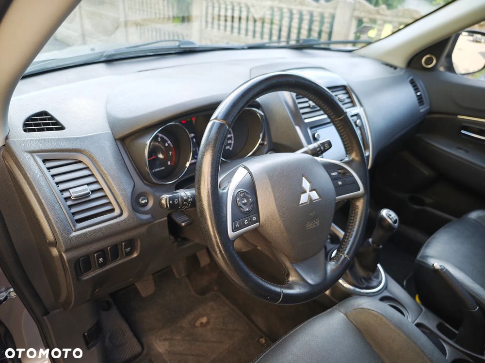 Mitsubishi ASX 1.6 2WD Diamant Edition+ - 32
