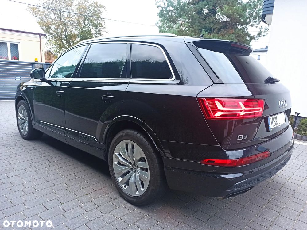 Audi Q7 - 7