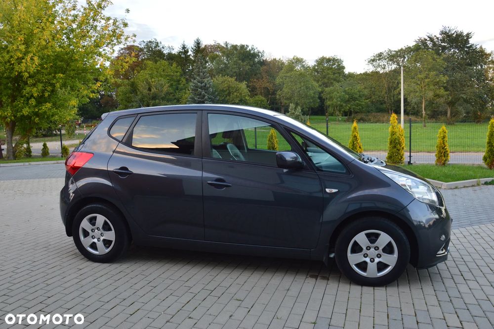 Kia Venga 1.4 L - 10