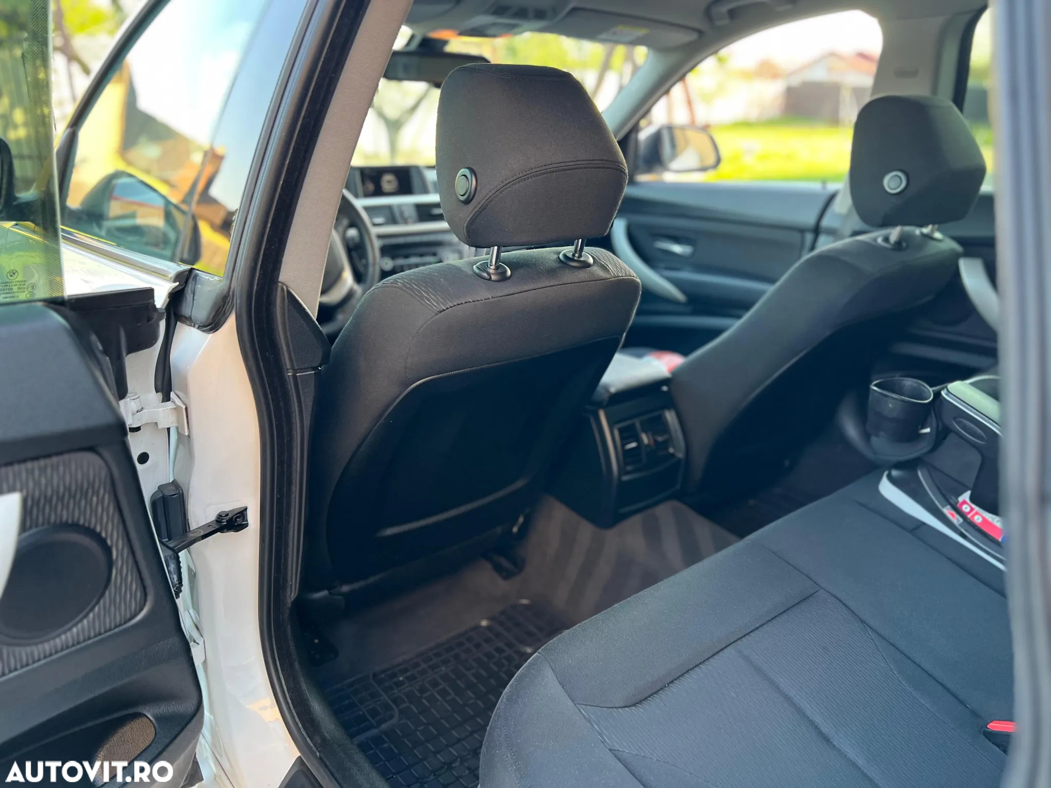 BMW Seria 3 320d GT Aut. - 26