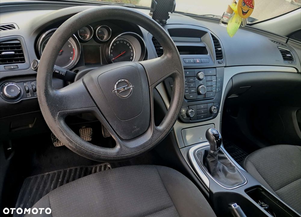 Opel Insignia 1.6 - 7