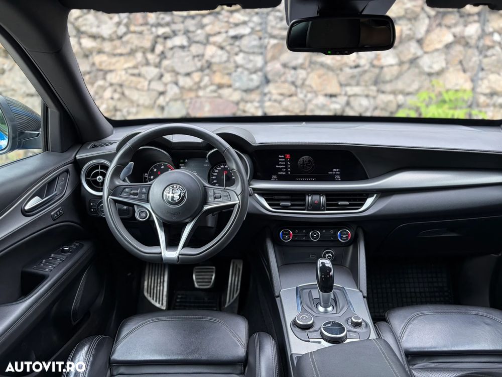 Alfa Romeo Stelvio - 6