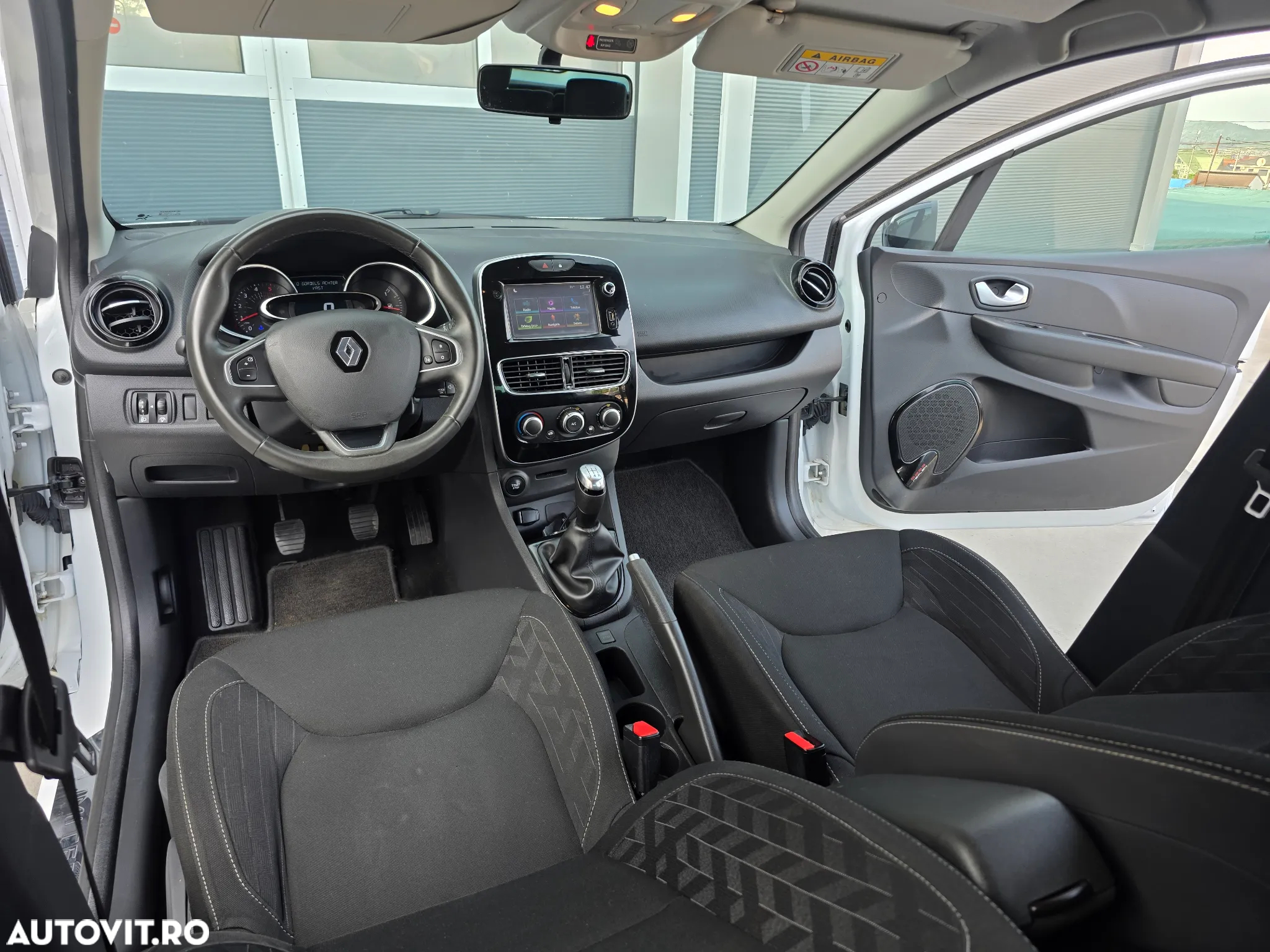 Renault Clio dCi 90 Limited - 9