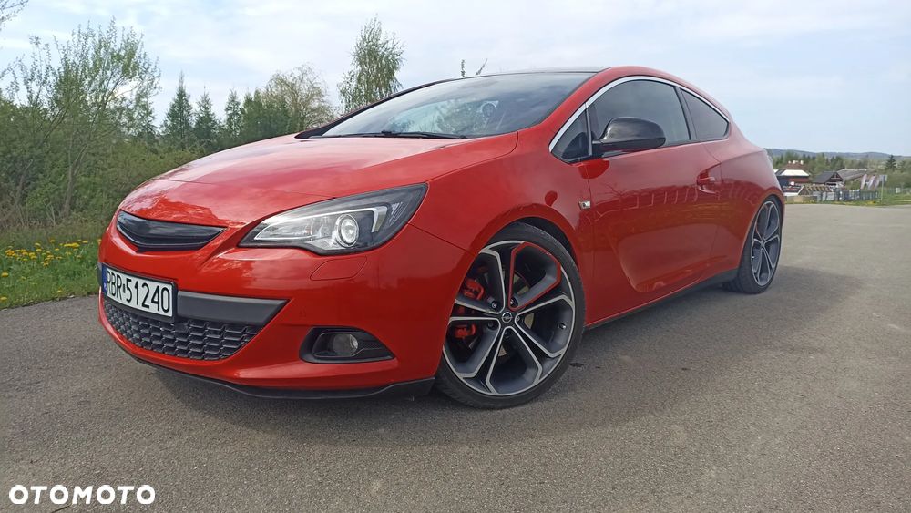 Opel Astra IV GTC 1.4 T Sport S&S - 1