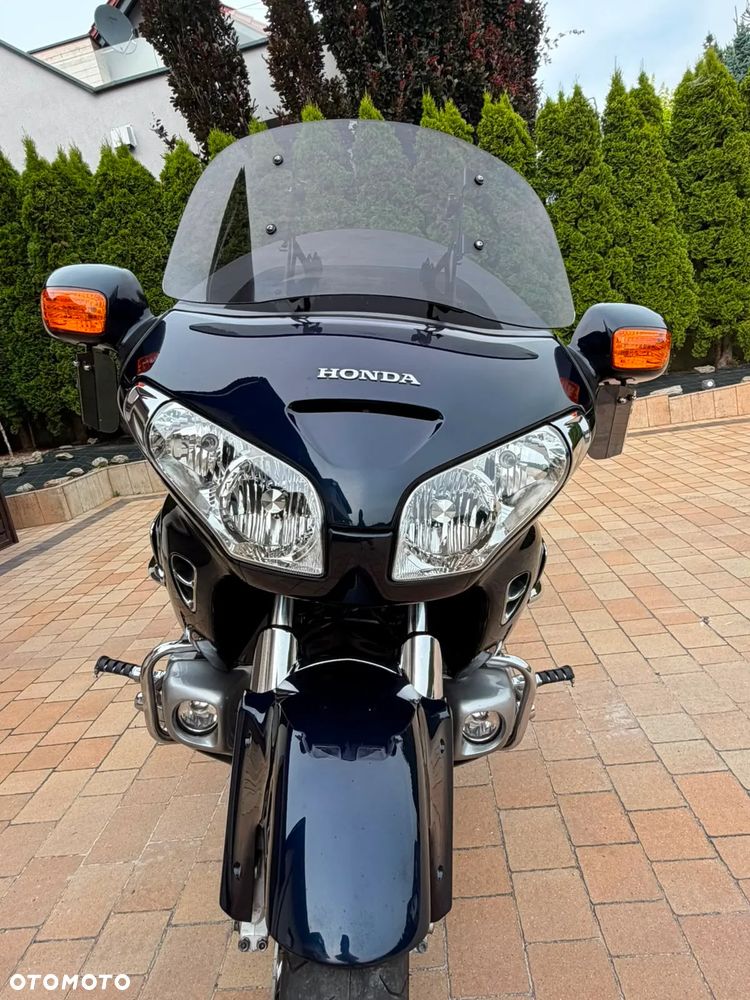 Honda GL - 23