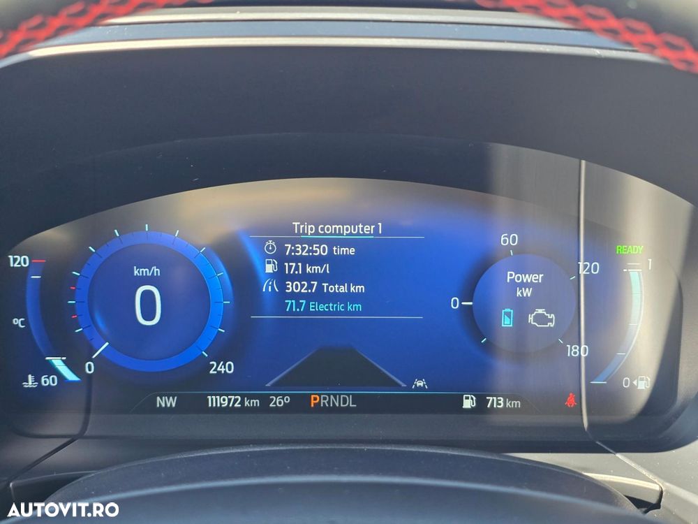 Ford Kuga 2.5 Duratec FHEV 4x4 ST-LINE - 18