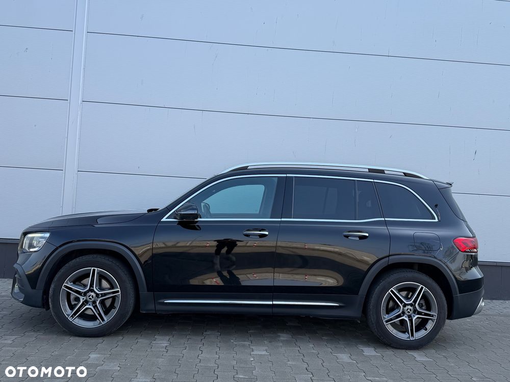 Mercedes-Benz GLB 250 4-Matic AMG Line 8G-DCT - 3