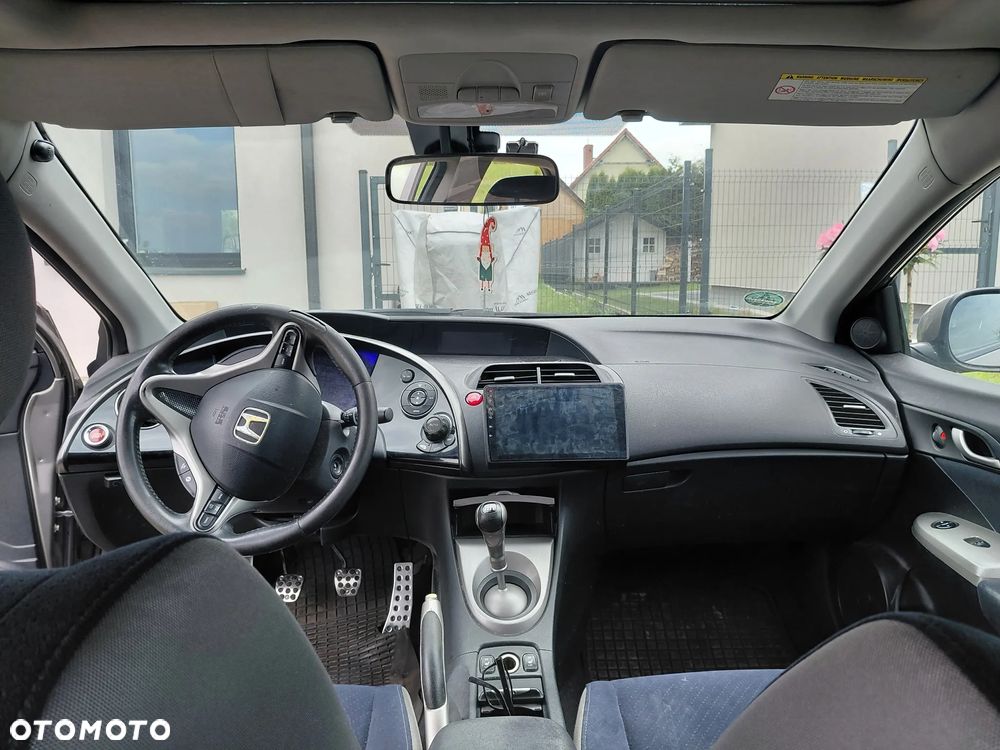Honda Civic 1.8 Executive - 15