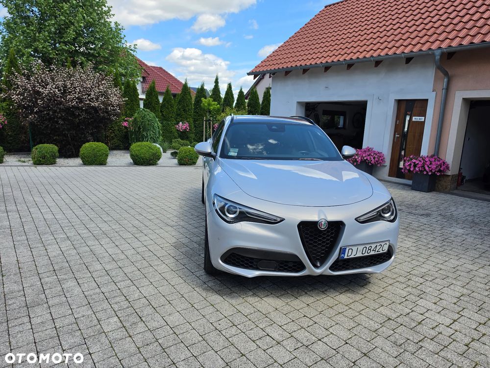 Alfa Romeo Stelvio 2.0 Turbo Veloce Q4 - 4