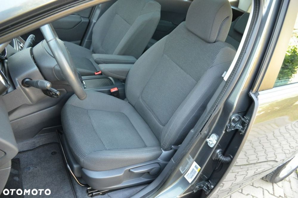 Peugeot 5008 - 26