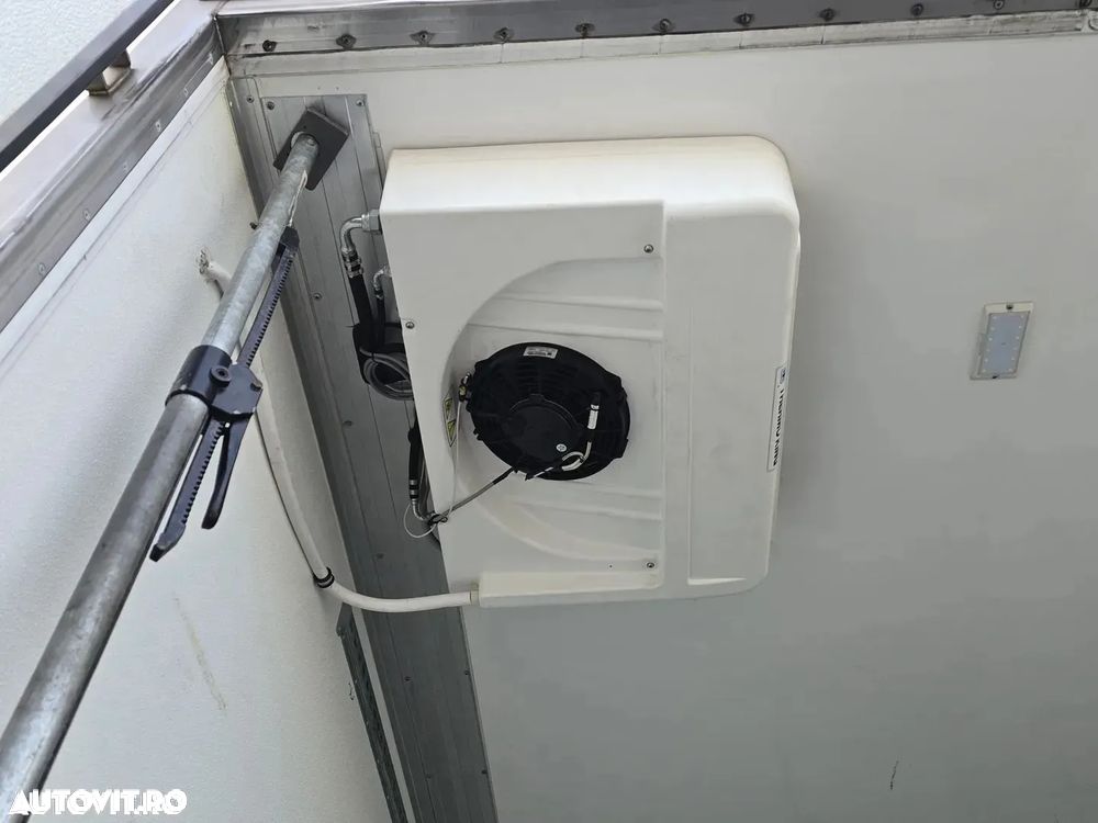 Mercedes-Benz Sprinter - 18