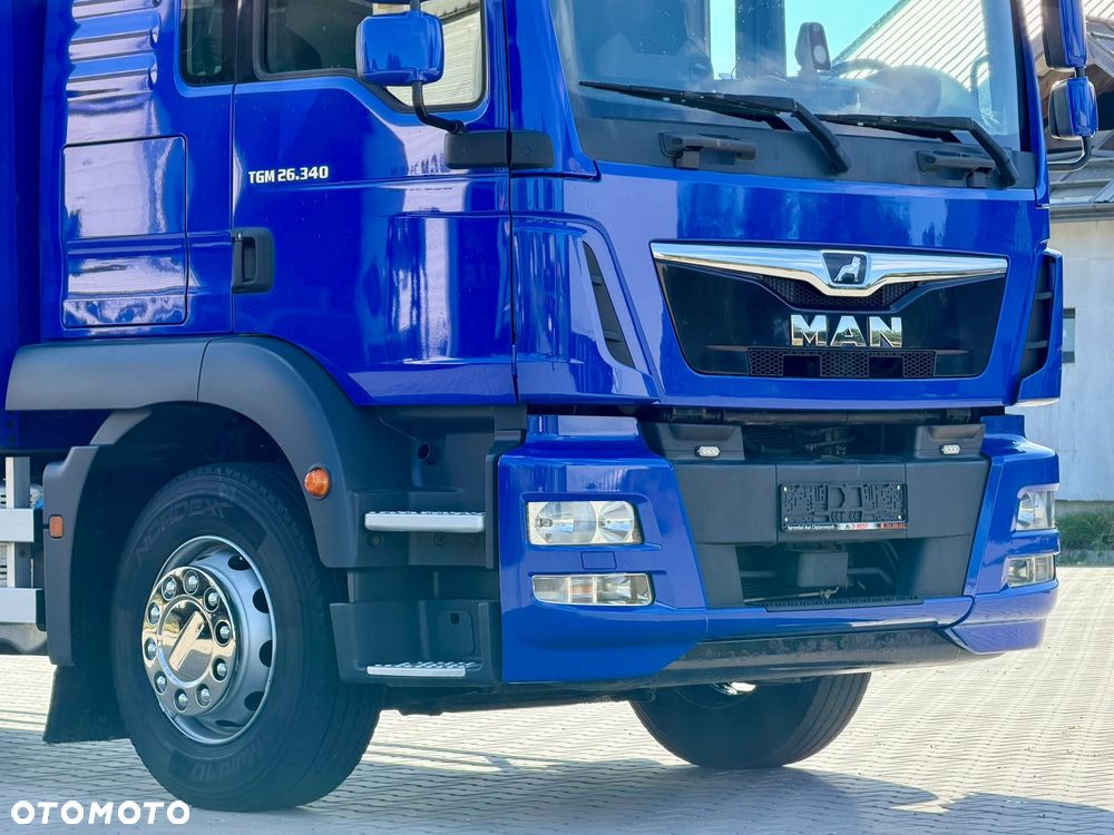 MAN TGM 26.340 / FIRANKA / WINDA / 22 EUROPALETY / AUTOMAT / 6x2 / 3 OŚ PODNOSZONA / SKRĘTNA / 460 TYŚ KM / 2017 - 12