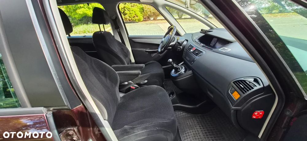 Citroën C4 Grand Picasso 1.8 16V Advance - 21