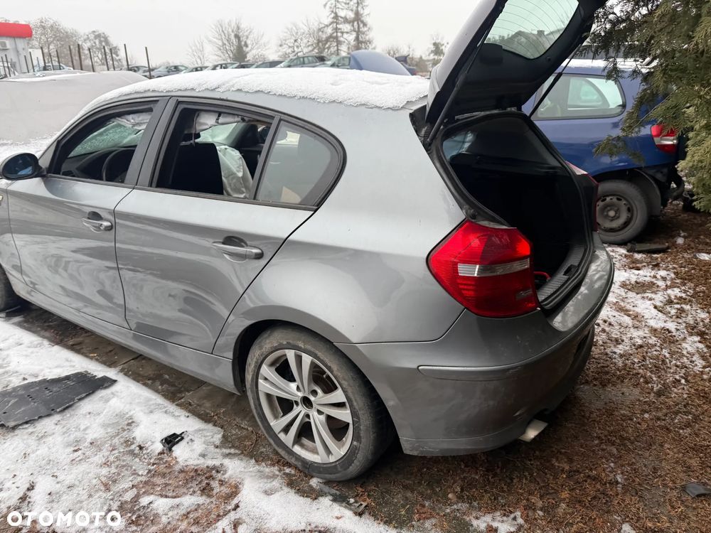 BMW E81 118D N47D20C Maska Drzwi Zderzak Lusterko Lampa Reflektor - 2