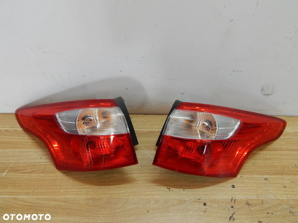 Lampa lewy tył narożna Ford Focus MK3 10-15 Kombi Łuków części - 3