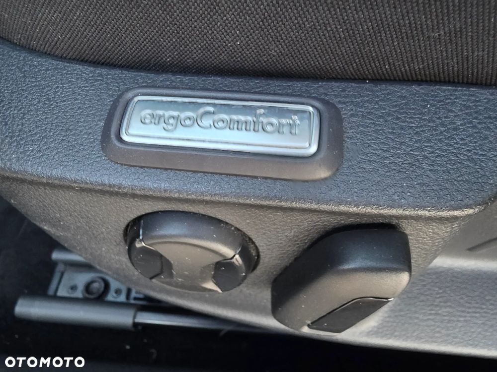 Volkswagen Passat Variant 2.0 TDI BMT Comfortline - 12