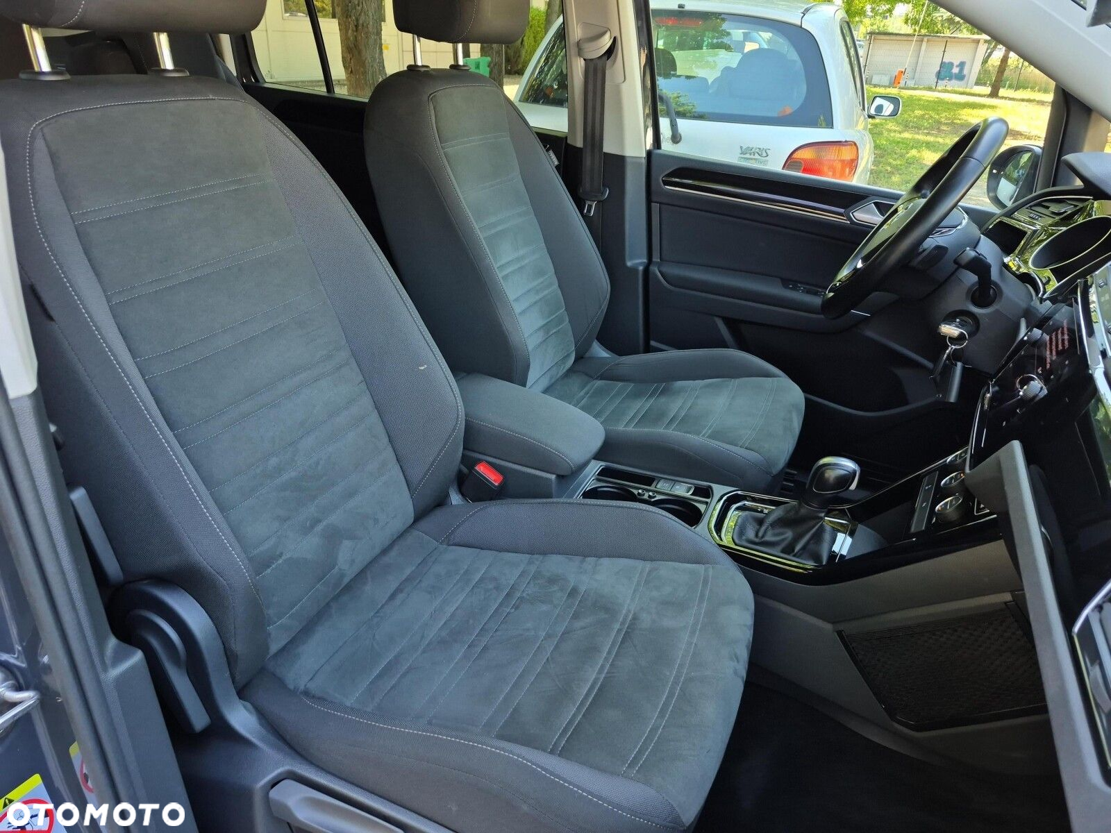 Volkswagen Touran 2.0 TDI BMT Highline DSG - 19
