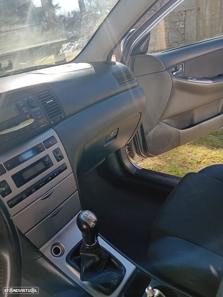 Toyota Corolla SW 1.4 D-4D Sol - 6