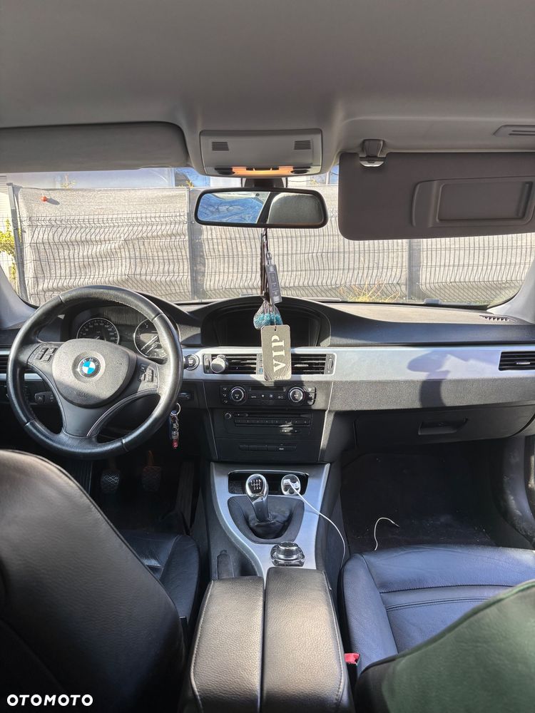 BMW Seria 3 320d DPF - 8