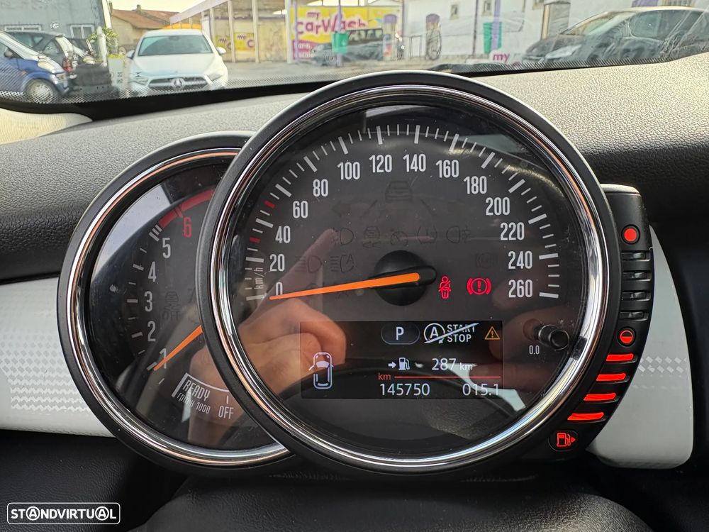 MINI 5 Portas Cooper SD Aut. - 15