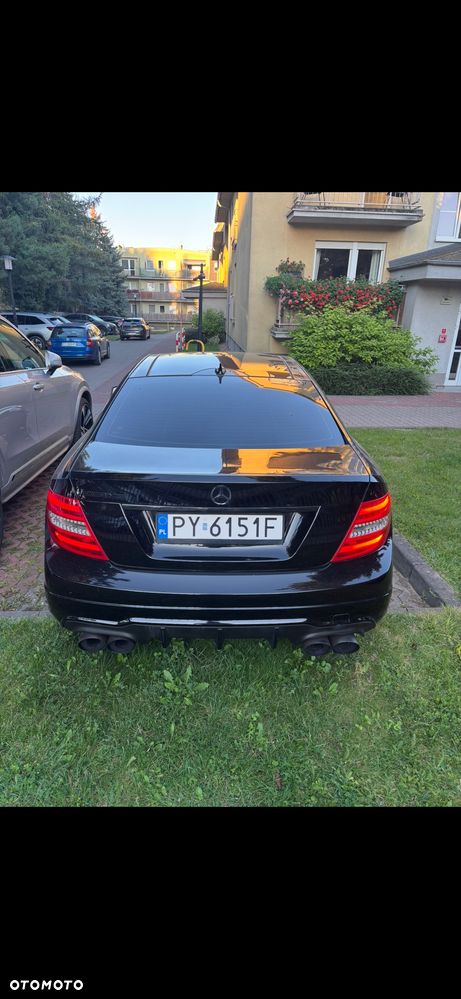 Mercedes-Benz Klasa C 250 CGI BlueEff Sport - 3