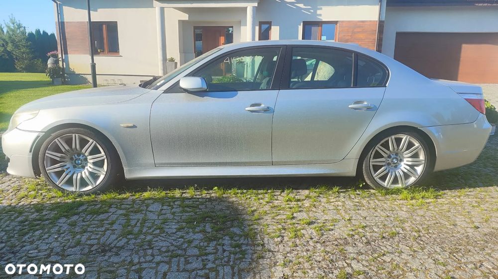BMW Seria 5 550i - 3