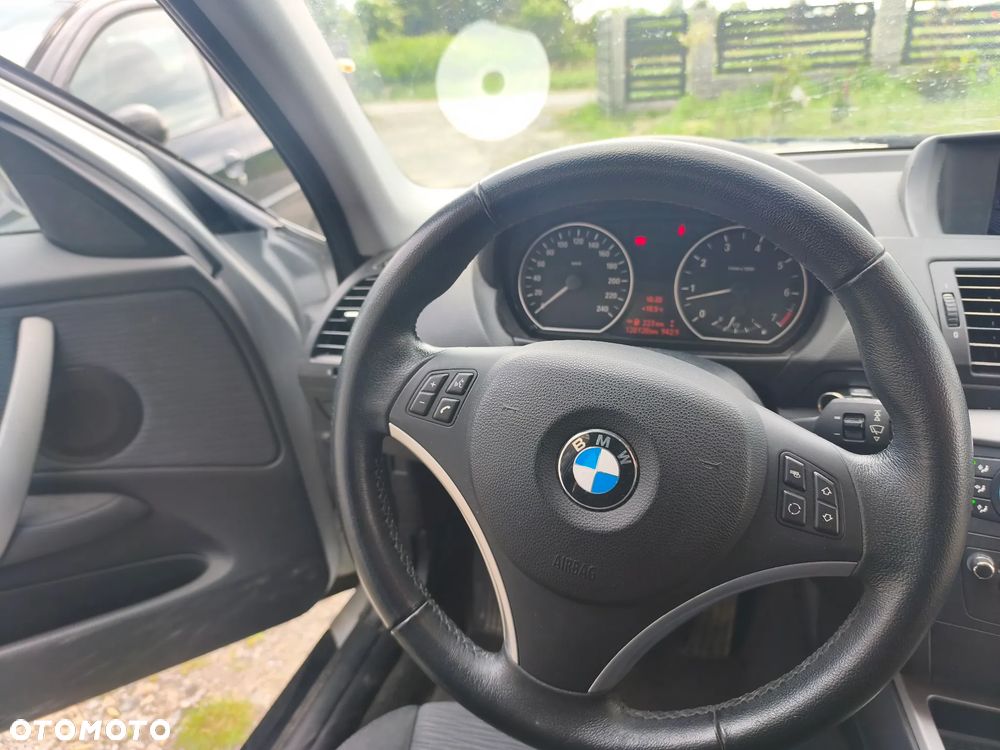 BMW Seria 1 - 27