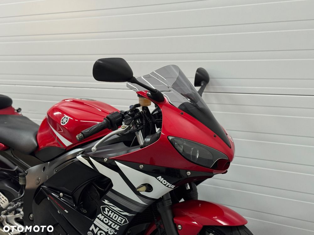 Yamaha R6 - 9