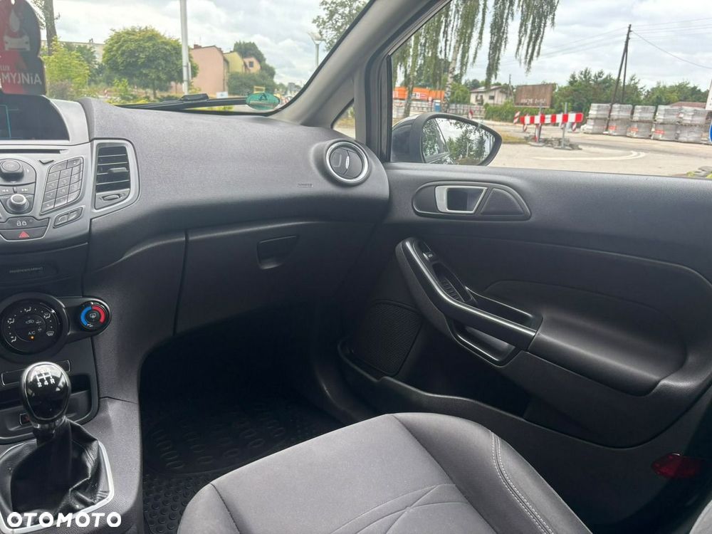 Ford Fiesta 1.0 Trend EU6 - 19