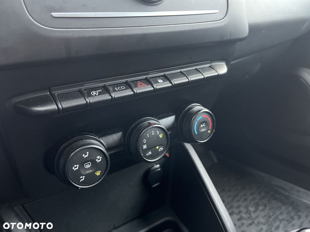 Dacia Duster 1.0 TCe Essential - 23