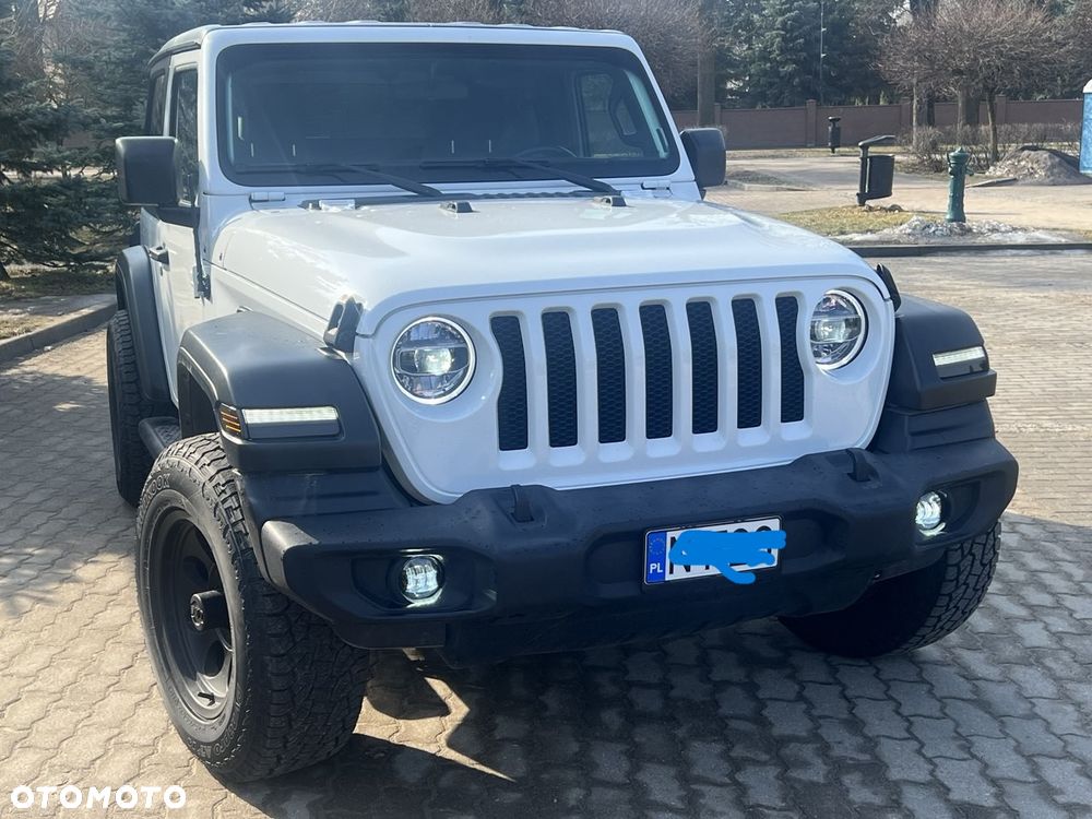 Jeep Wrangler - 1