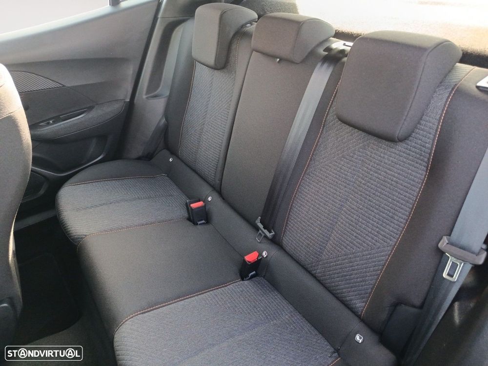 Peugeot 2008 1.2 PureTech Style - 13