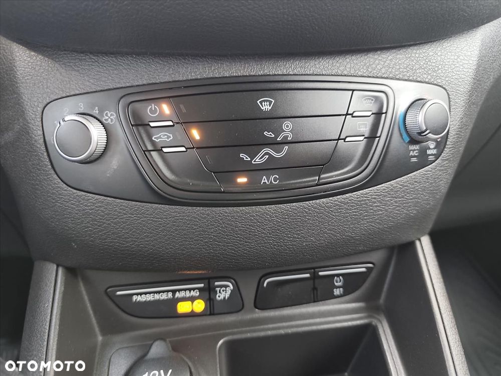 Ford transit-courier - 7