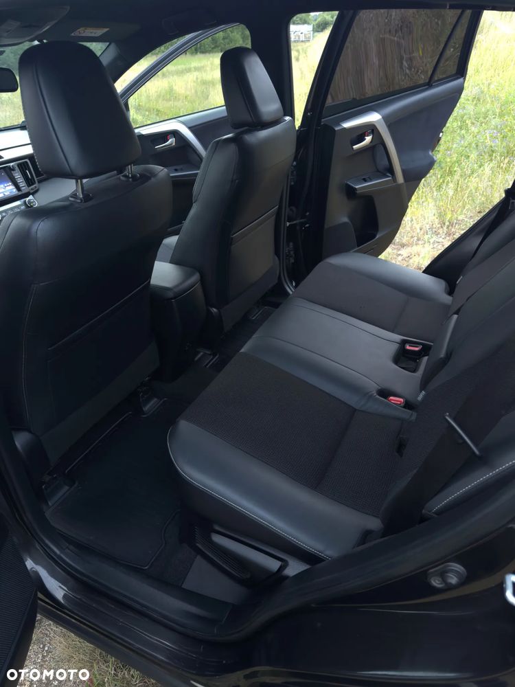 Toyota RAV4 - 17