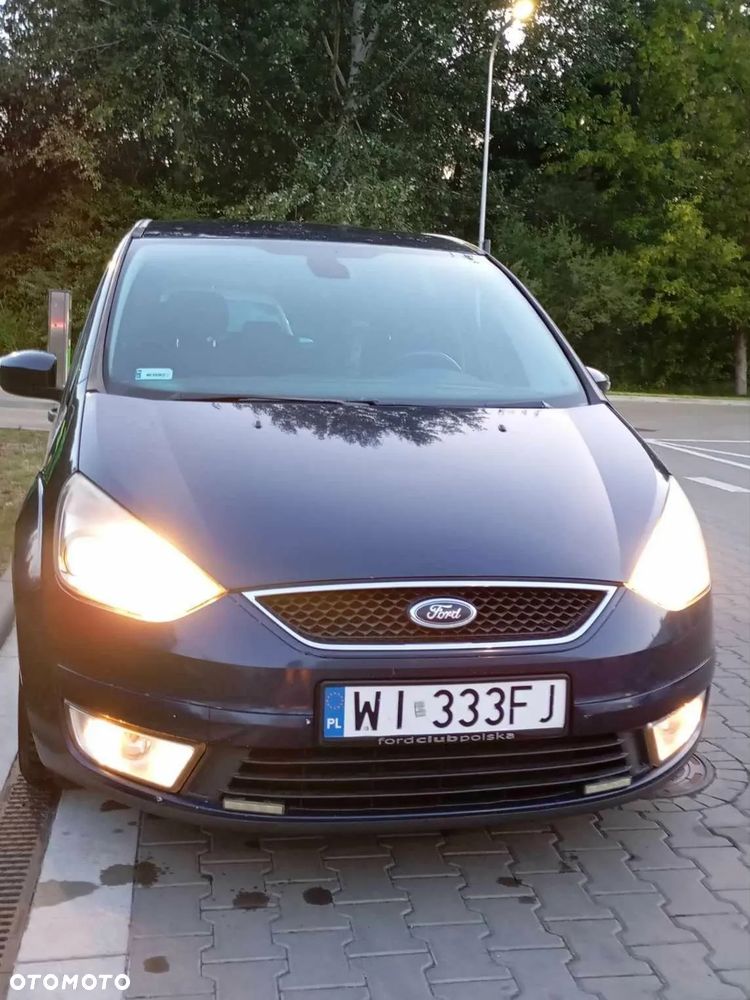 Ford Galaxy 1.8 TDCi Ambiente - 4