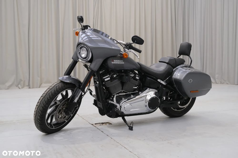 Harley-Davidson Softail - 1