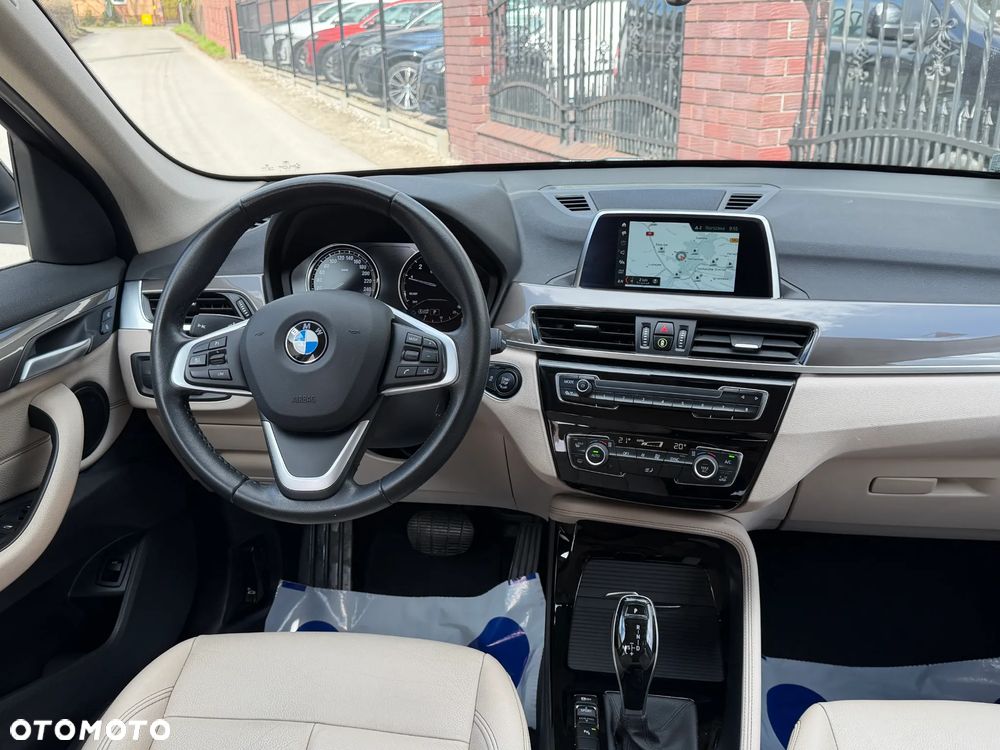 BMW X1 sDrive18i GPF xLine - 8