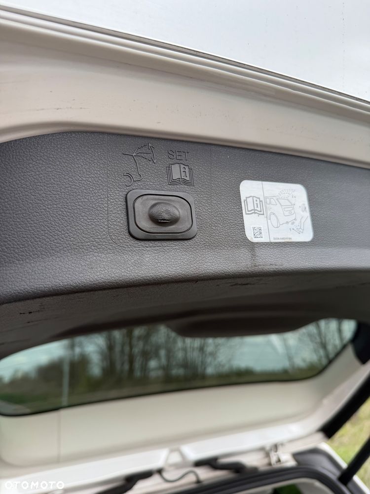 Ford Kuga 2.0 TDCi AWD Titanium - 10