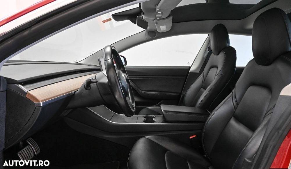 Tesla Model 3 Langstreckenbatterie Allradantrieb Dual Motor Performance - 12