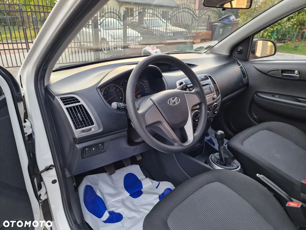 Hyundai i20 1.2 Fifa World Cup Edition - 15