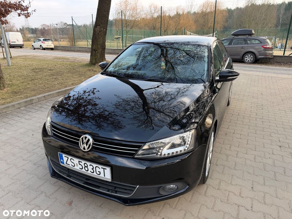 Volkswagen Jetta - 13