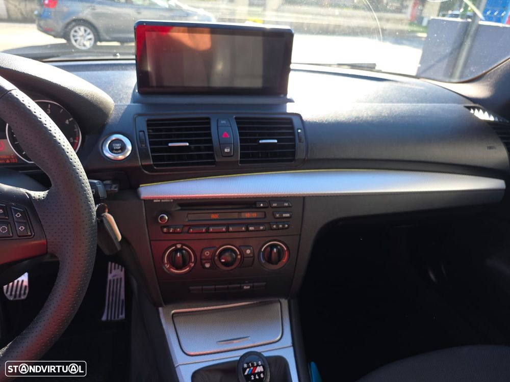 BMW 118 d Limited Edition Lifestyle c/ M Sport Pack - 35