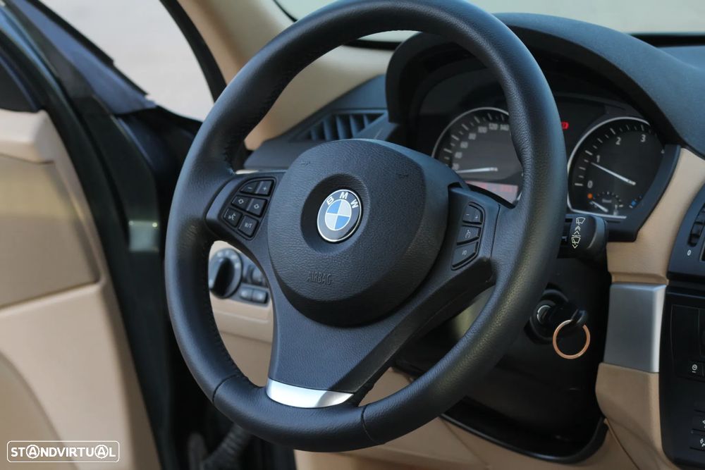 BMW X3 2.0 d LifeStyle - 38