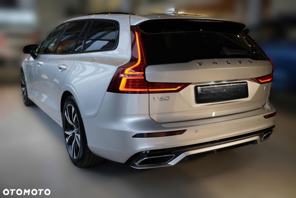 Volvo V60 B4 B Ultra Dark - 6