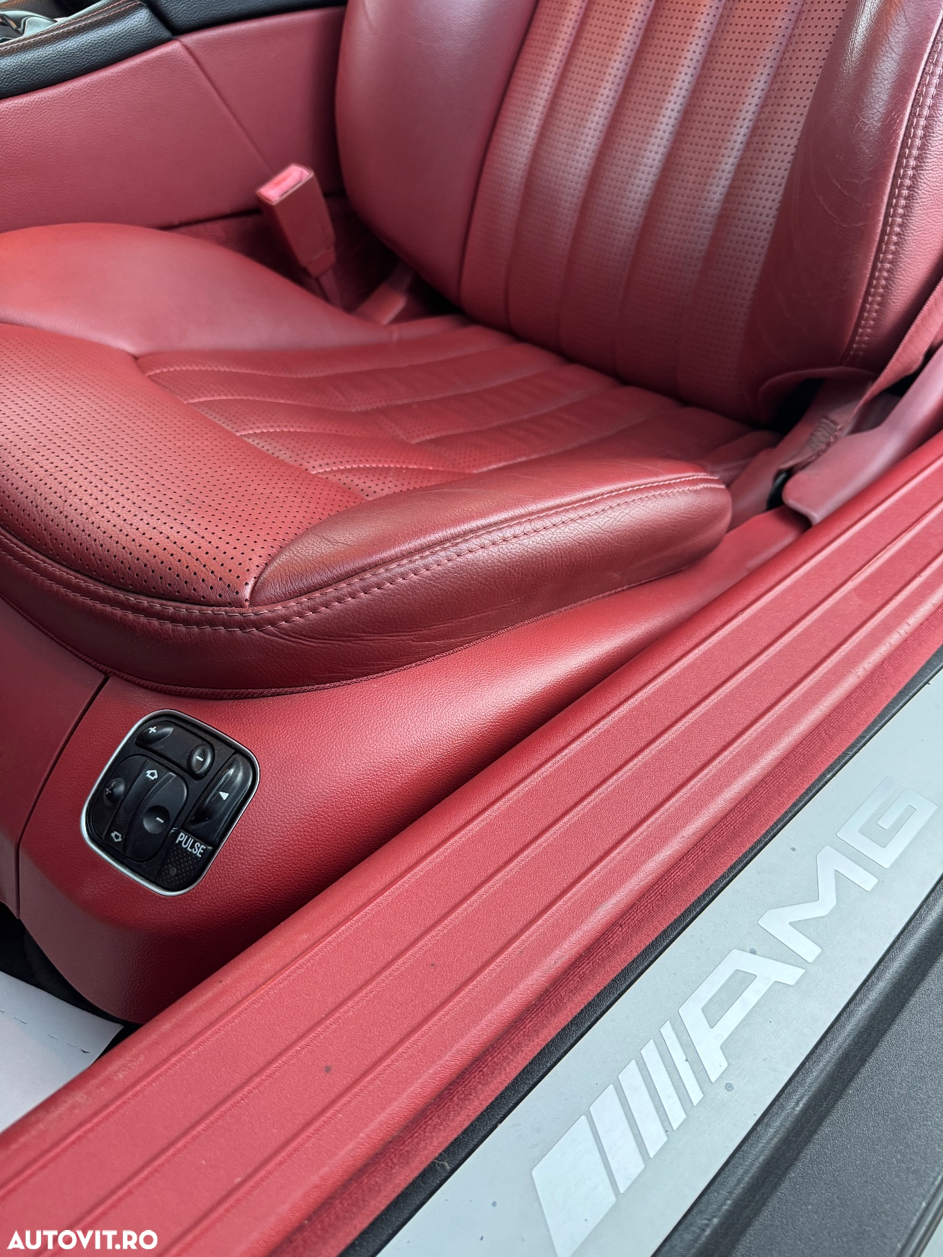 Mercedes-Benz AMG SL Roadster - 11
