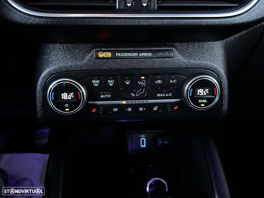 Ford Focus 2.0 TDCi EcoBlue Vignale - 29