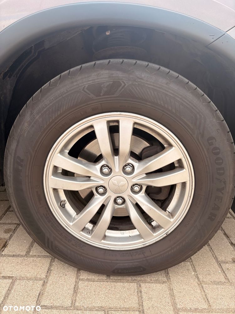 Mitsubishi Outlander 2.0 Intense + 4WD CVT - 12