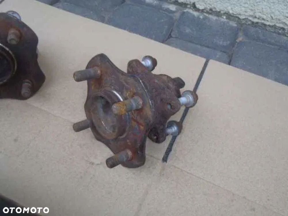 piasta łożysko czujnik abs bęben tył tylne zawieszenie toyota yaris I - 8