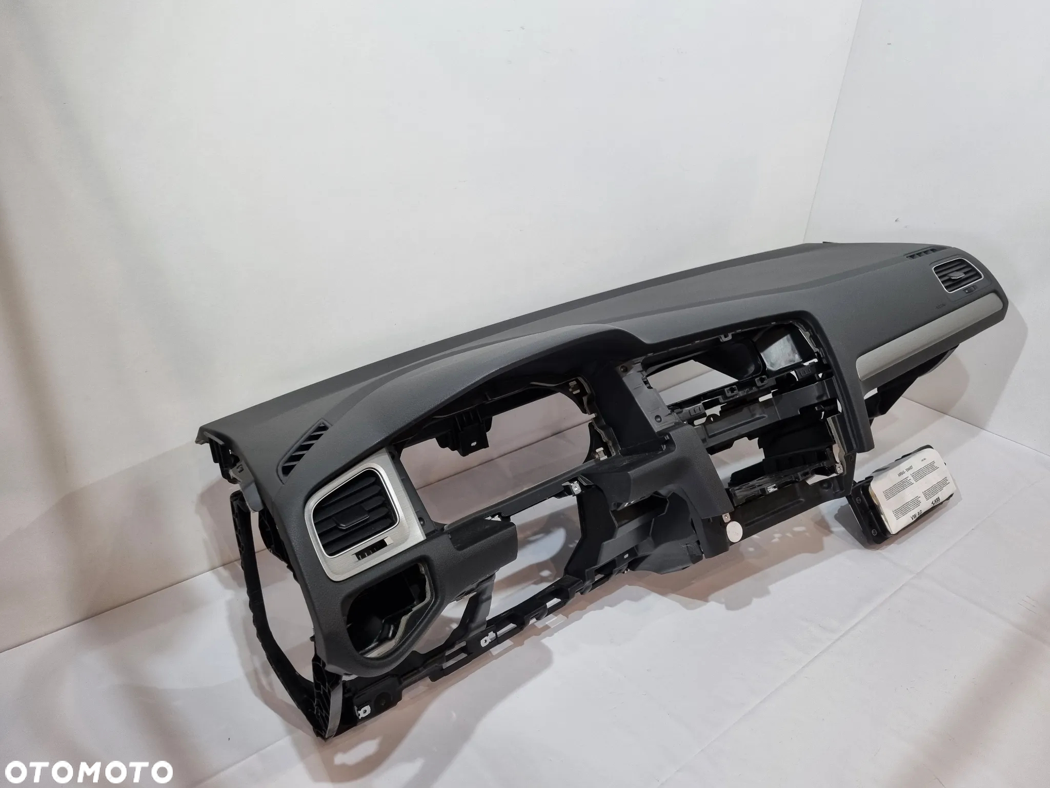 VW GOLF VII KONSOLA DESKA ROZDZIELCZA KOKPIT ORGINAŁ AIR BAG - 2