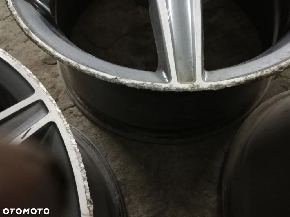 FELGA MERCEDES C C-KLASA W205 A205 AMG 8,5x18 ET49 5x112 A2054011200  A2054011100 7.5Jx18H2 ET44 - 4